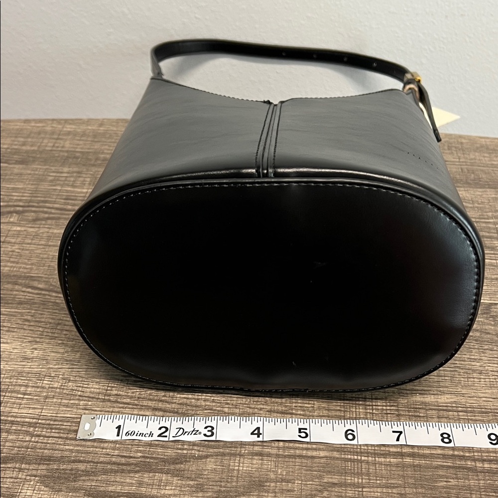 Antik Kraft |  Black Faux Leather Shoulder Bag - Picture 8 of 10